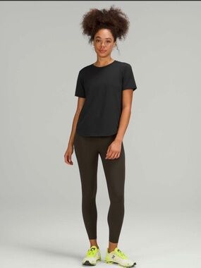 Lululemon High Neck Running and Training T-Shirt SZ 10